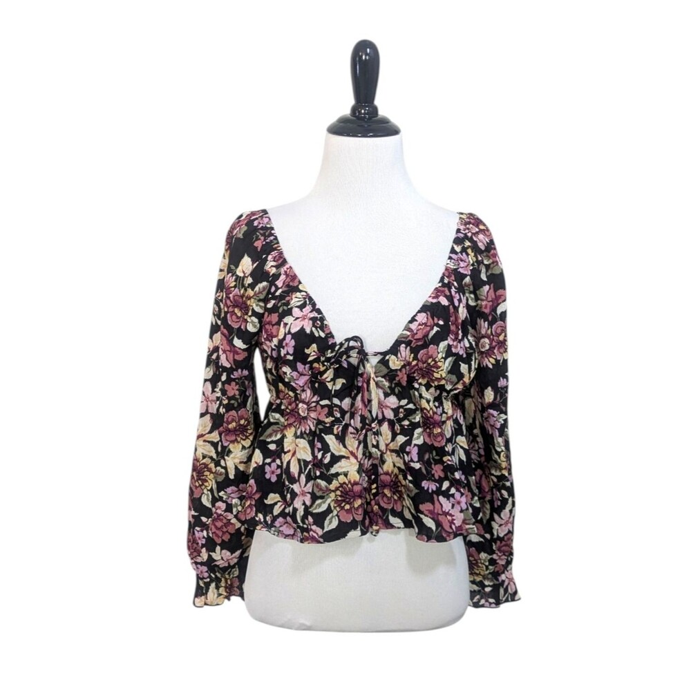 NEW Timing Tie Front Deep V Floral Cropped Flared Blouse - Size Medium Womens
